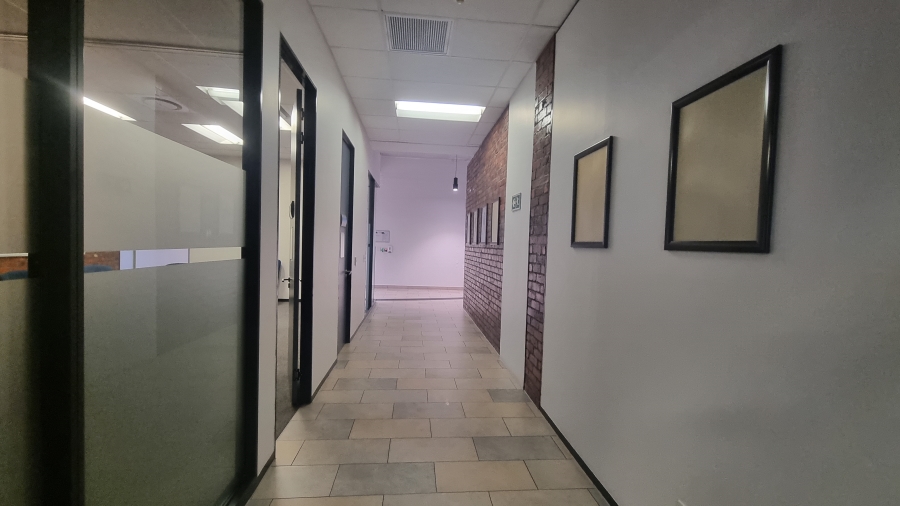 To Let Commercial Property for Rent in Woodstock Western Cape